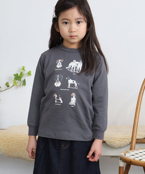 British Dogs 長袖Tシャツ キッズ スミクロを着用した女の子