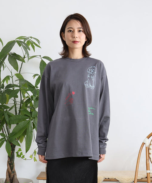 Flanders 長袖Tシャツ アダルト スミクロを着用した女性